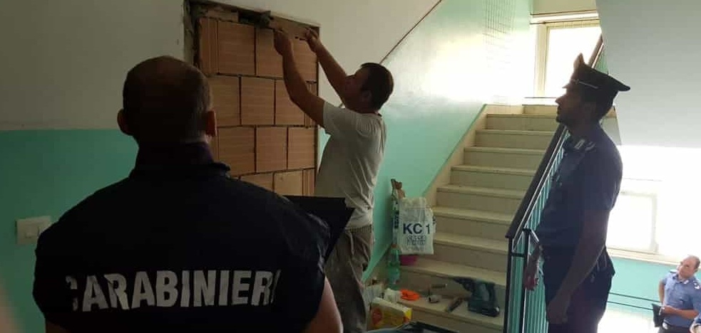 occupazione alloggio abusivo rancitelli pescara carabinieri-2