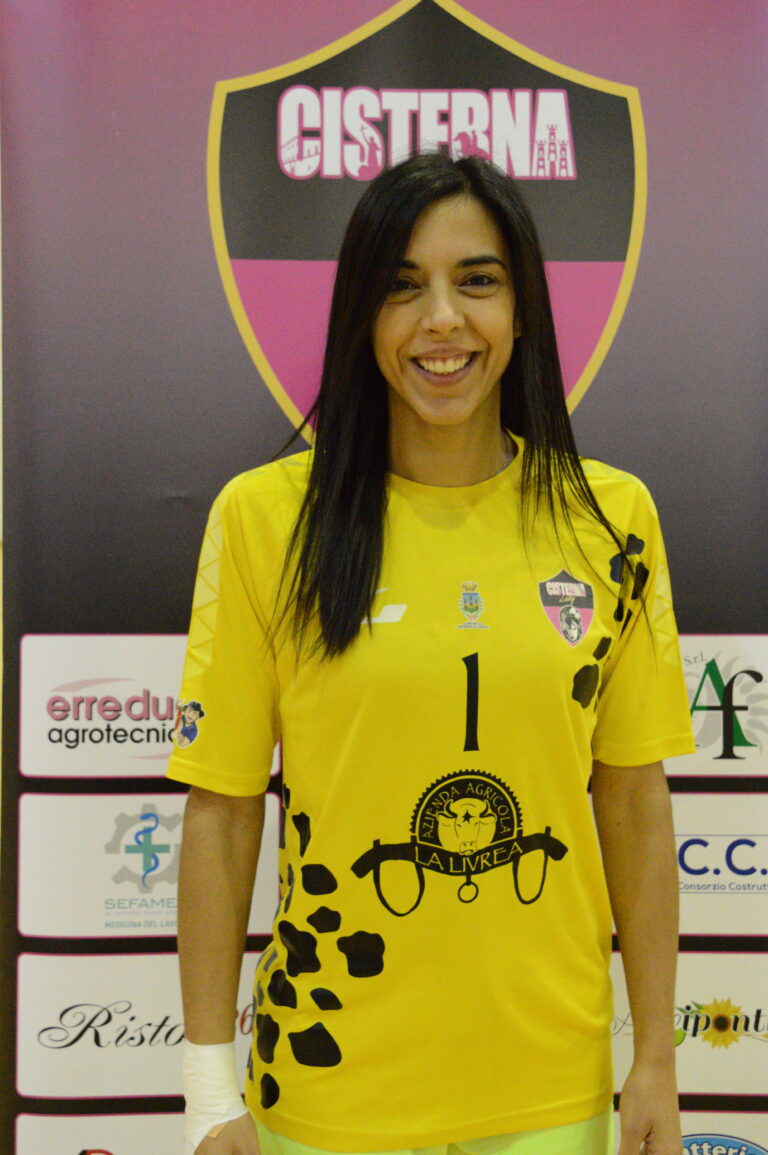 NEVES RIBEIRO Daniela Cristina