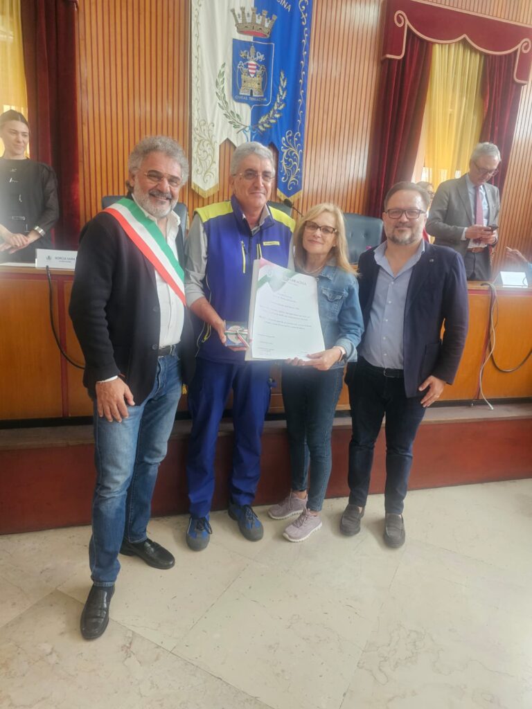 SCACCIA1