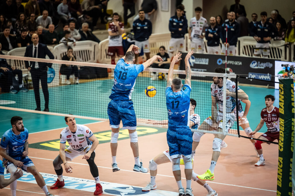 Daniele Mazzone a muro