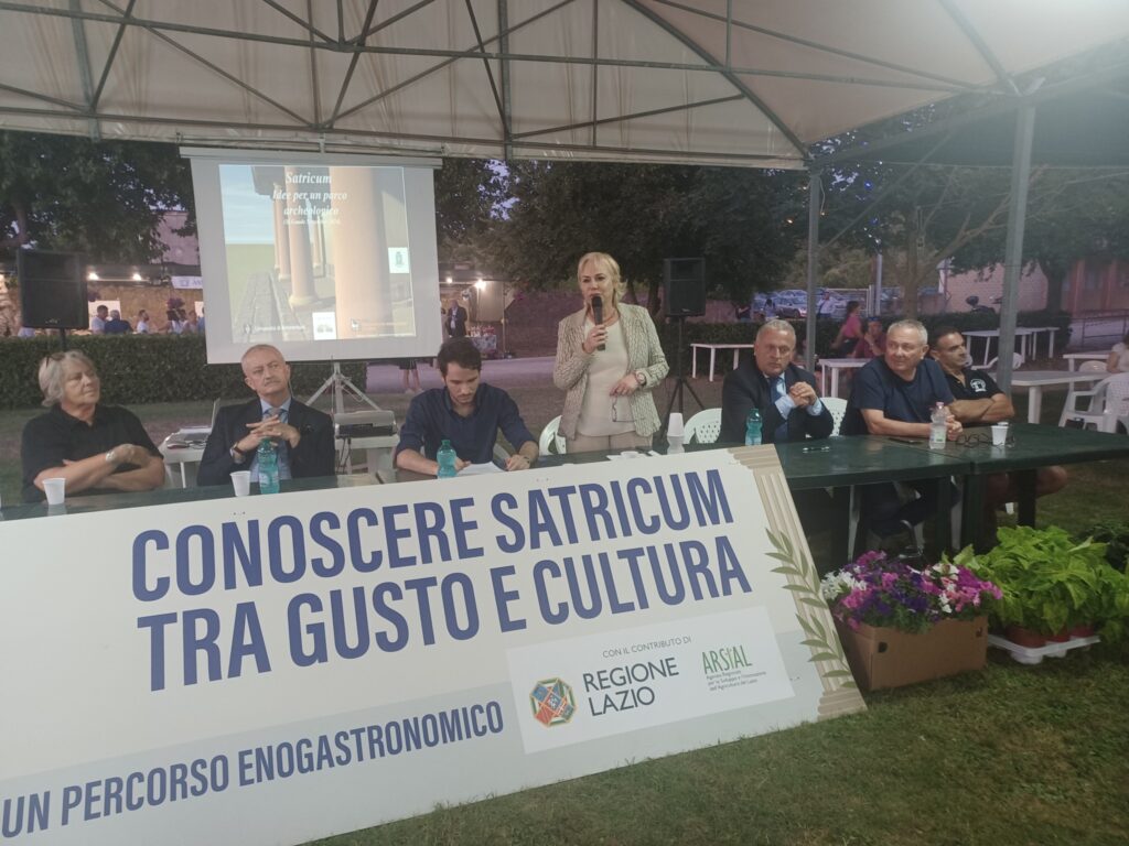 TAVOLO RELATORI