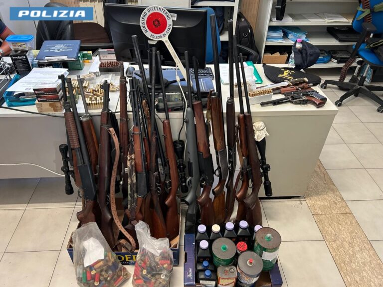 arsenalòe sequestrato a fondi
