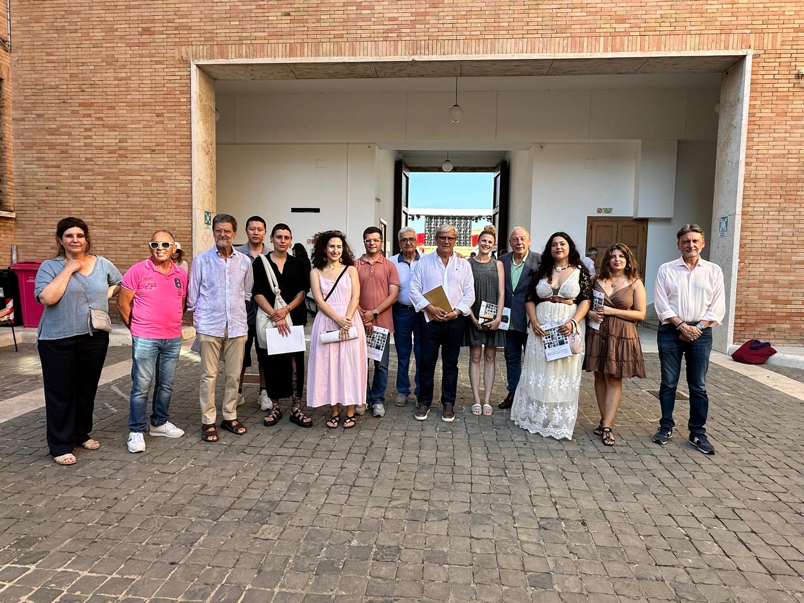 sabaudia gruppo inaugurazione mostra