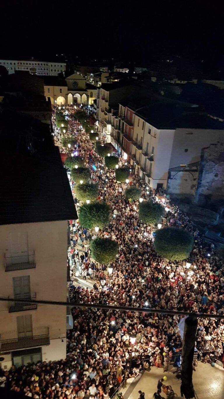 fondi notte bianca