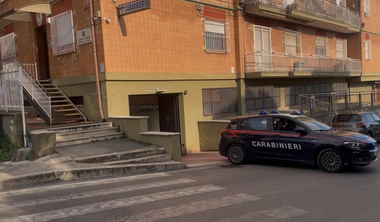 27.09.2025 CISTERNA DI LATINA (LT) I CARABINIERI DENUNCIANO UN QUARANTACINQUENNE PER TRUFFA_1