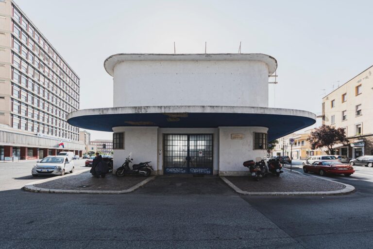 Ex-Garage-Ruspi-prima-dellintervento-di-riqualificazione