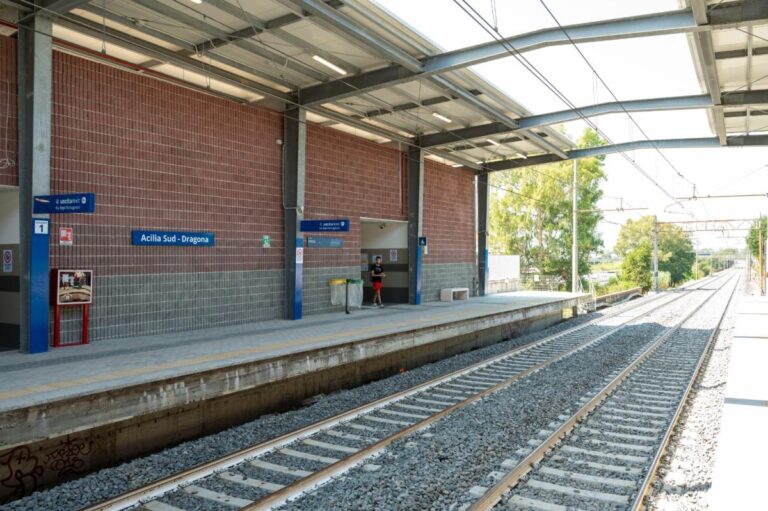 ROMA stazione Acilia Sud-Dragona