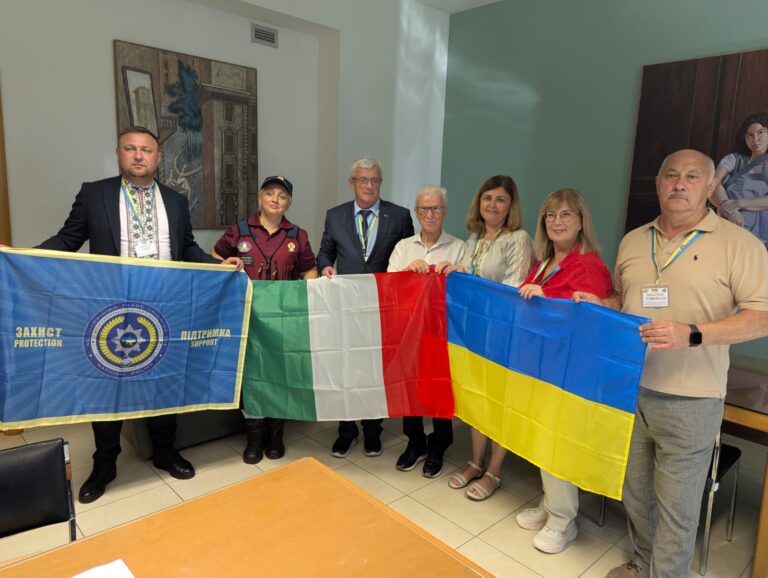 il sindaco premiato con la stella al merito (4)