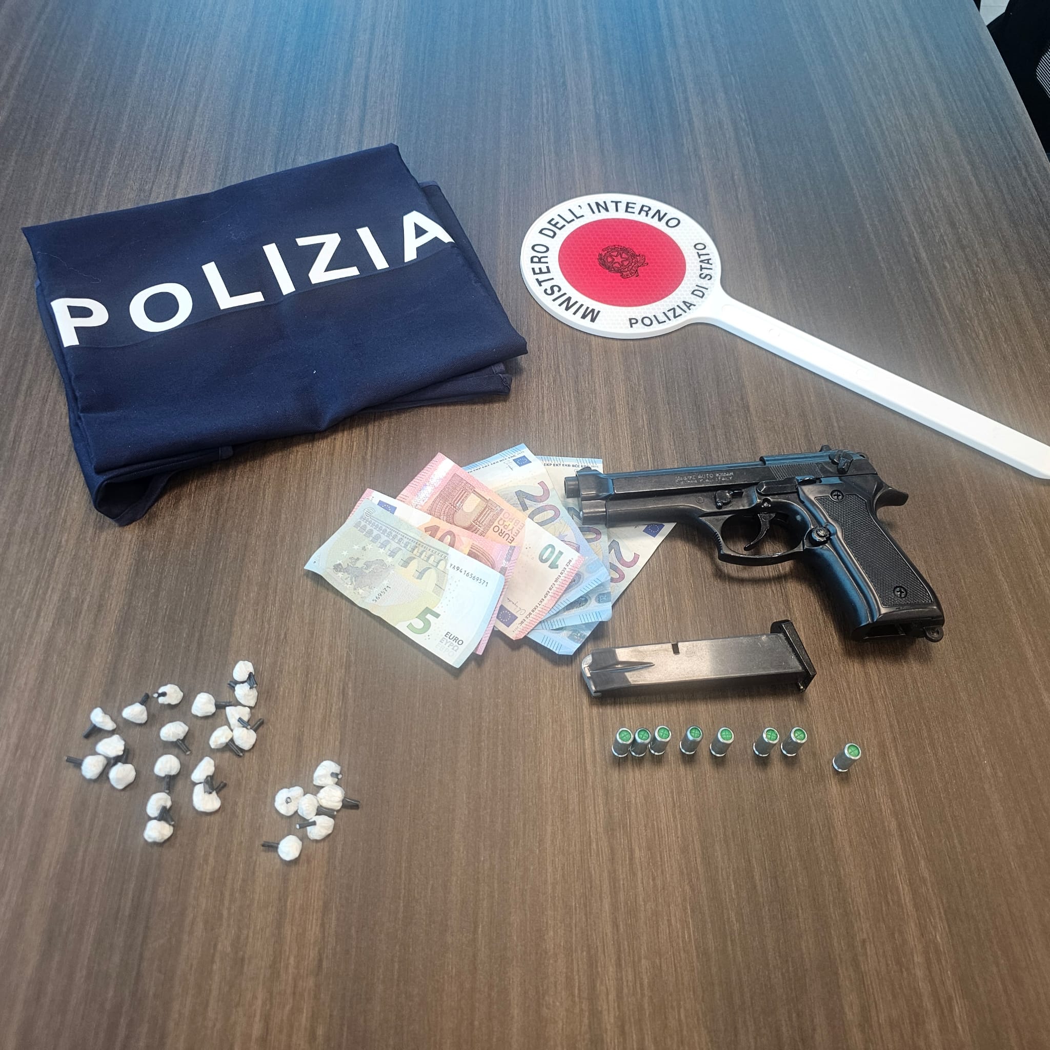 sequesto sostanza stupefacente polizia aprilia