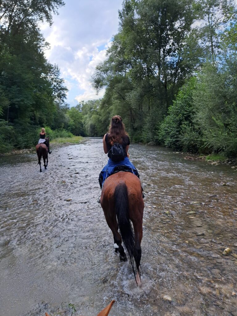trekking valle roveto 2025 2 cavallo