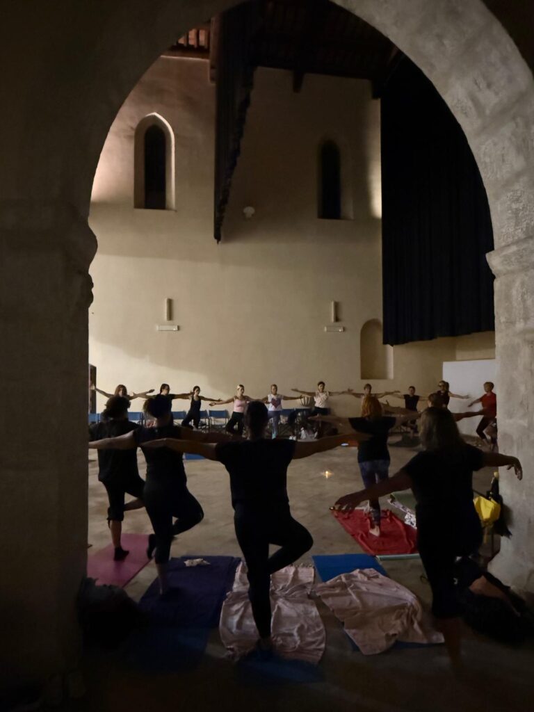 yoga all'auditorium comunale sergio preti (1)